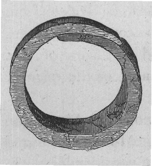 parallel rows of sunk lozenges have
